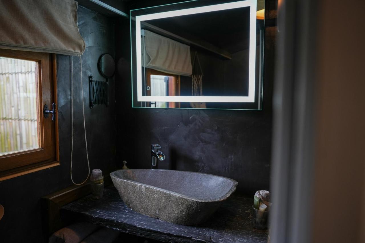 Kaebane 85, Lodge Avec Spa Au Bord De L'Eau Prouilly Kültér fotó