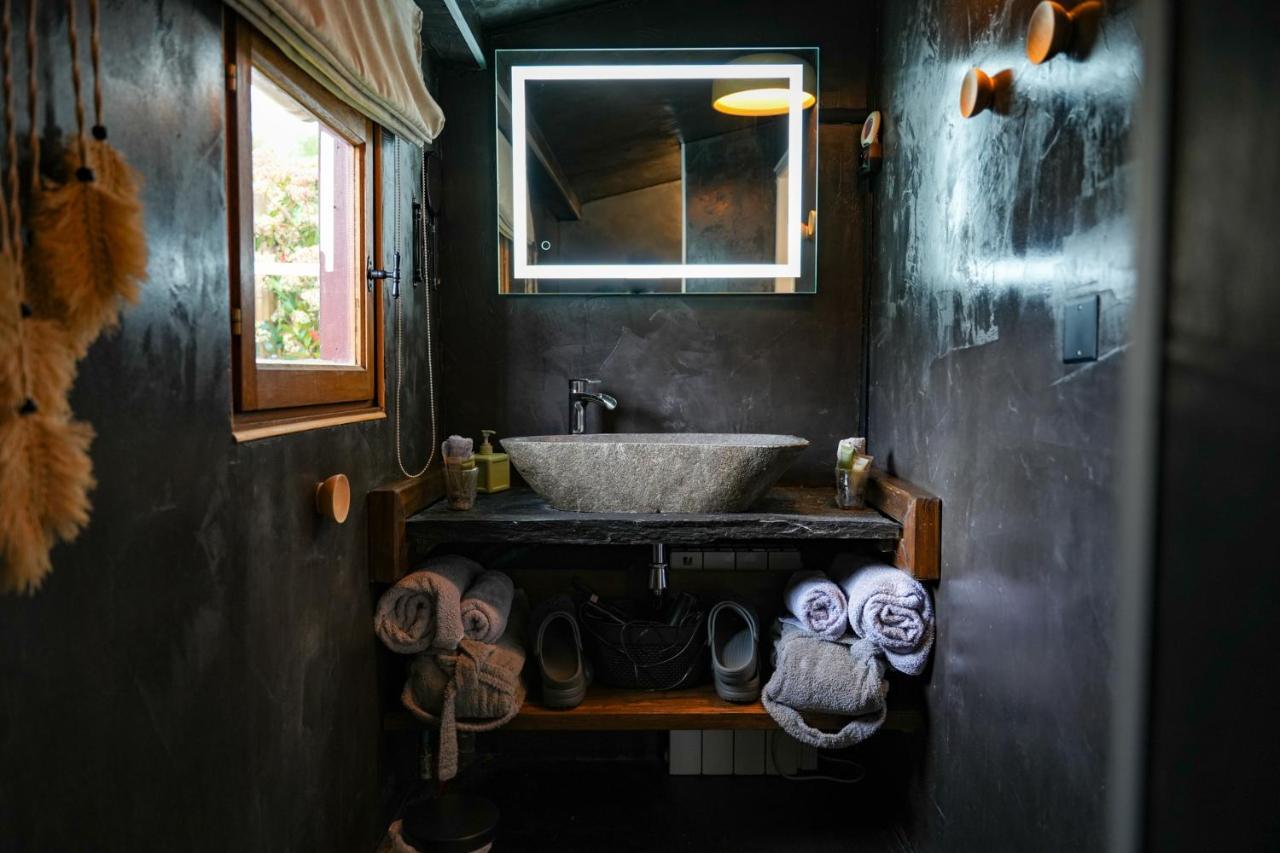 Kaebane 85, Lodge Avec Spa Au Bord De L'Eau Prouilly Kültér fotó