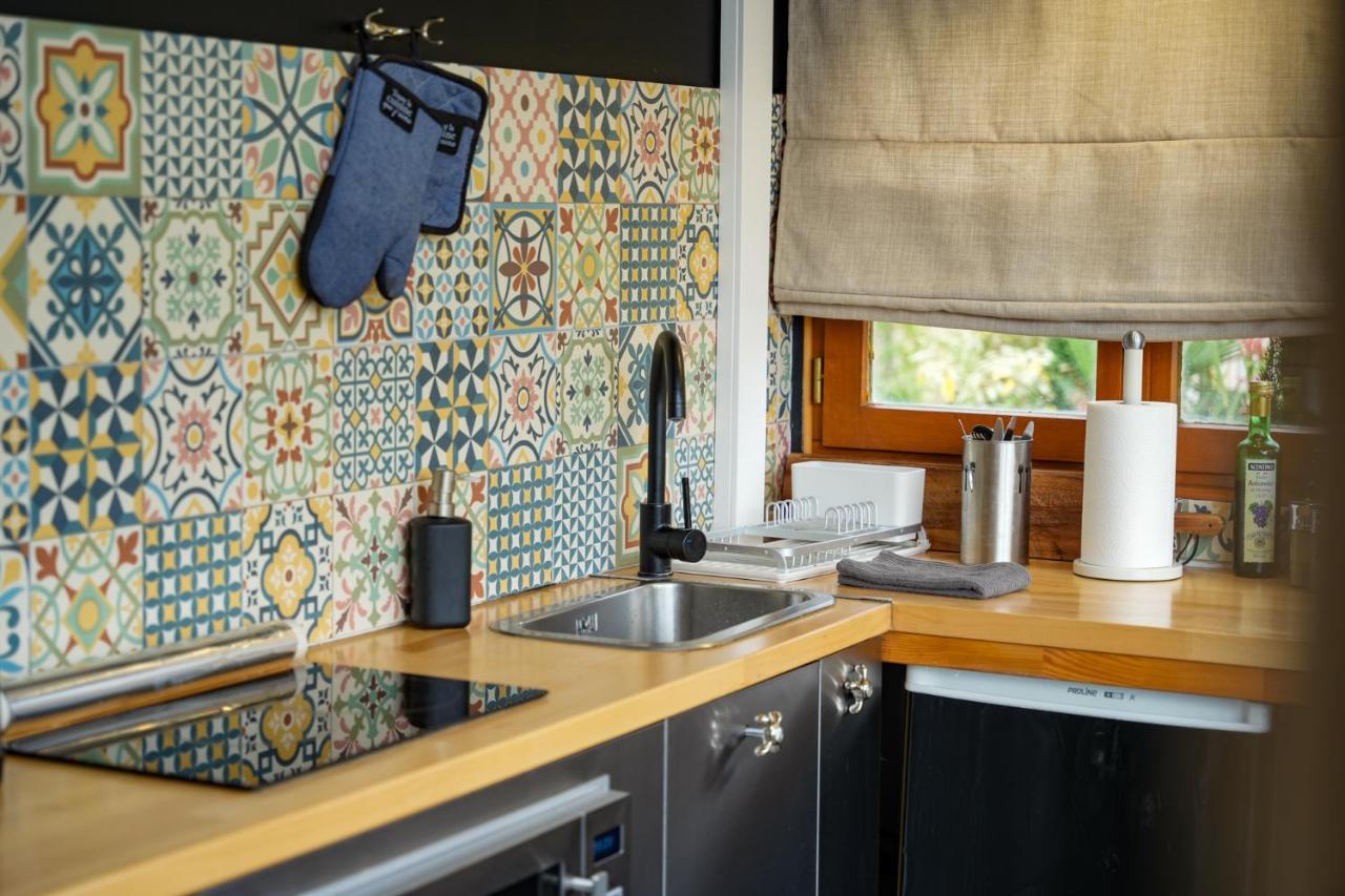 Kaebane 85, Lodge Avec Spa Au Bord De L'Eau Prouilly Kültér fotó