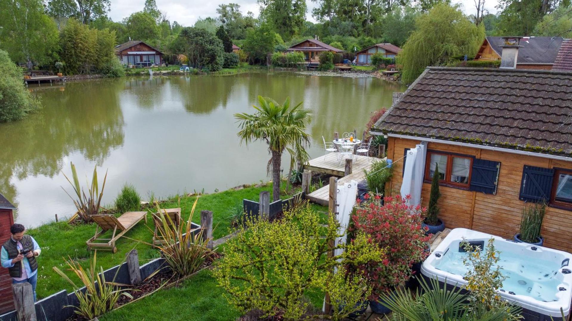 Kaebane 85, Lodge Avec Spa Au Bord De L'Eau Prouilly Kültér fotó